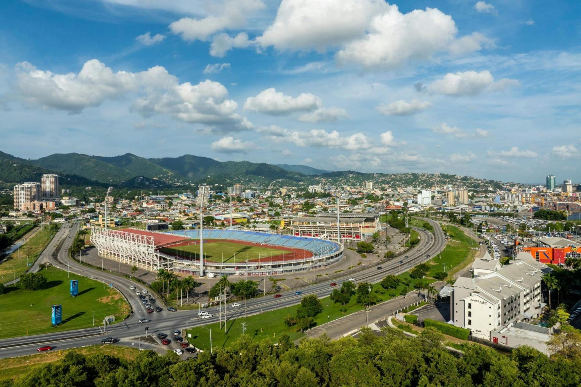 คอร์ตยาร์ด พอร์ต ออฟ สเปน Hotel Port of Spain ภายนอก รูปภาพ