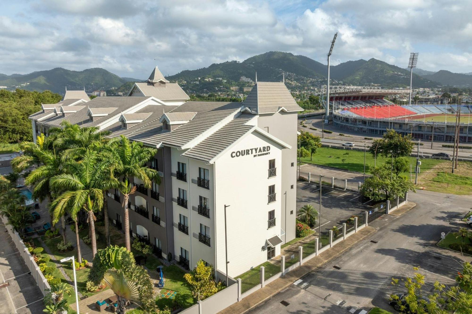 คอร์ตยาร์ด พอร์ต ออฟ สเปน Hotel Port of Spain ภายนอก รูปภาพ